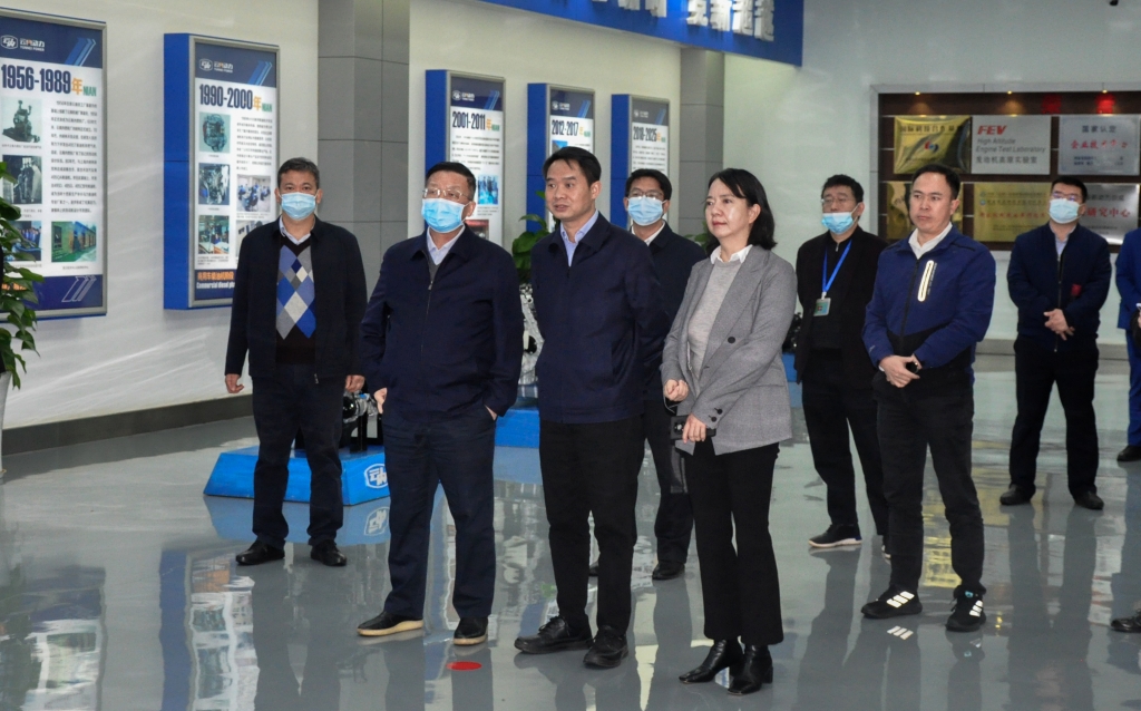 昆明市委常委杨东伟一行到云南db电子游戏动力集团有限公司发展调研